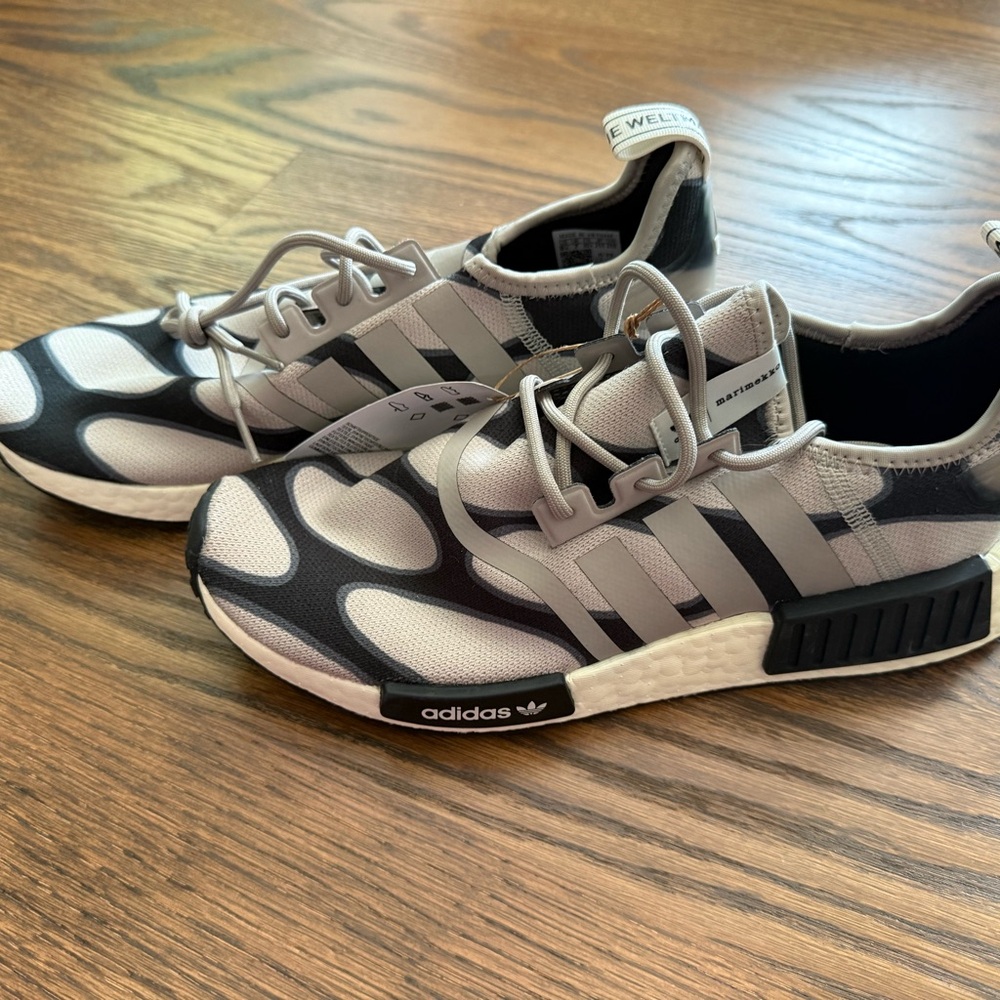 Adidas MARIMEKKO NMD_R1 SHOES